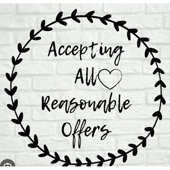 Like it? Send me a reasonable offer - Picture 1 of 2